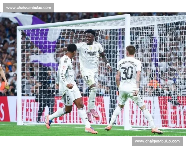 西甲在线平台全面解析：赛事直播、数据分析与球迷互动体验